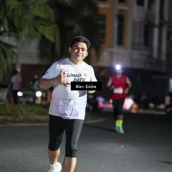 Runner Photo 7744403