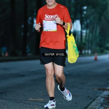 Runner Photo 7744404