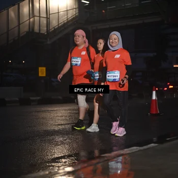 Runner Photo 7744410