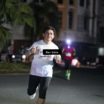 Runner Photo 7744412