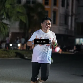 Runner Photo 7744417