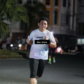 Runner Photo 7744441