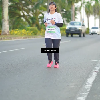 Runner Photo 7744462