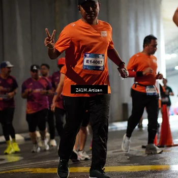 Runner Photo 7744475