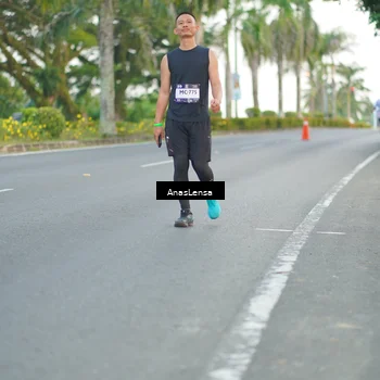 Runner Photo 7744484
