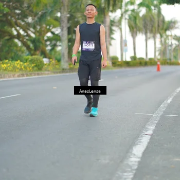 Runner Photo 7744487