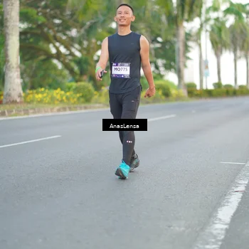 Runner Photo 7744500