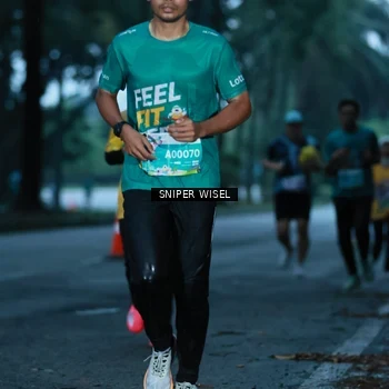 Runner Photo 7744541