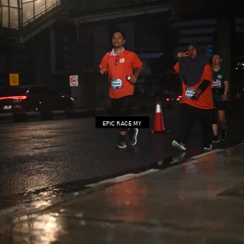 Runner Photo 7744542