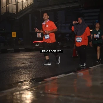 Runner Photo 7744549