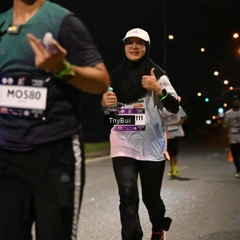 Runner Photo 7744572