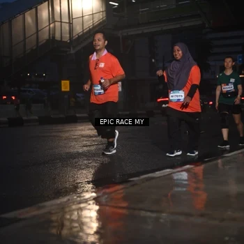 Runner Photo 7744573