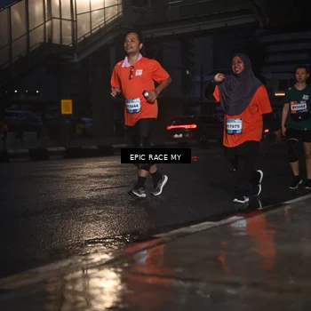 Runner Photo 7744575