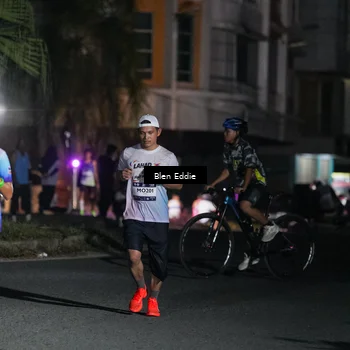 Runner Photo 7744606