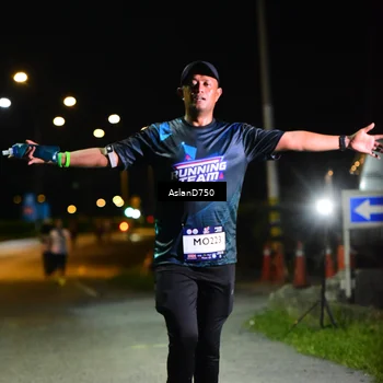 Runner Photo 7744619