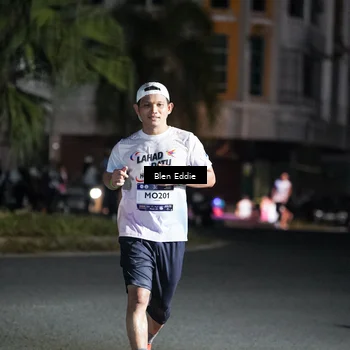 Runner Photo 7744637