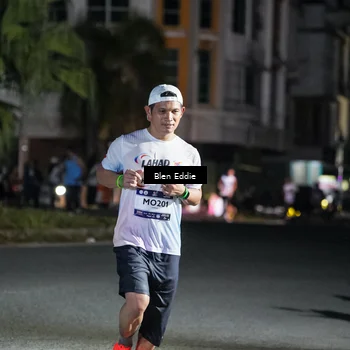 Runner Photo 7744641