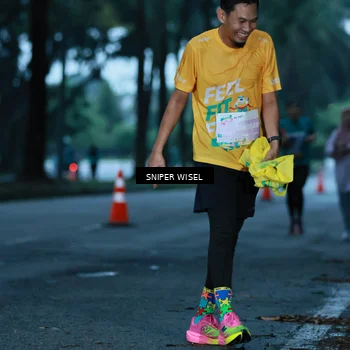 Runner Photo 7744646