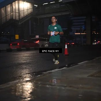 Runner Photo 7744651