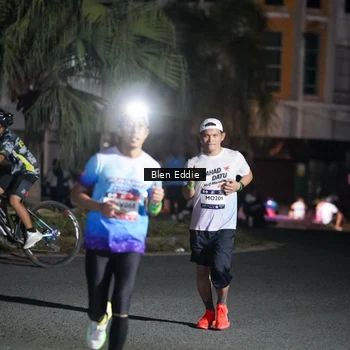Runner Photo 7744666