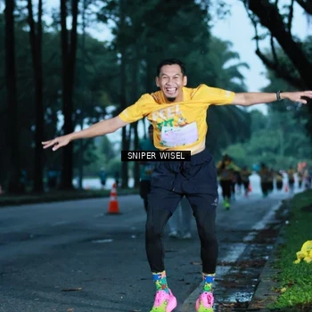 Runner Photo 7744667