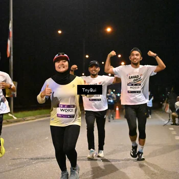 Runner Photo 7744669