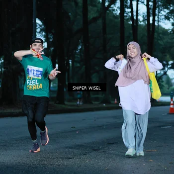 Runner Photo 7744682