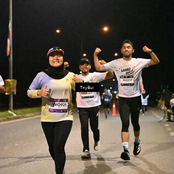 Runner Photo 7744693