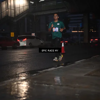 Runner Photo 7744703