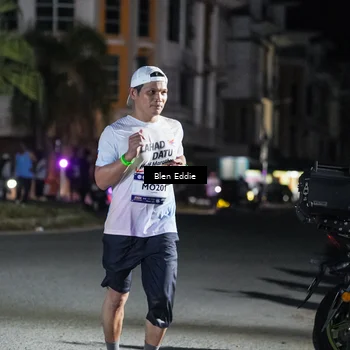 Runner Photo 7744705