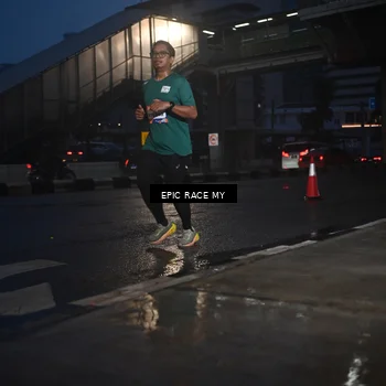 Runner Photo 7744708