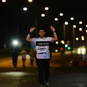 Runner Photo 7744709
