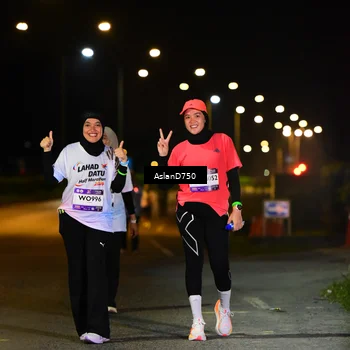 Runner Photo 7744711