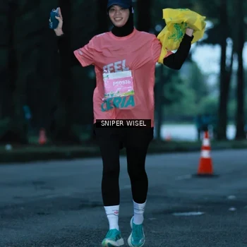 Runner Photo 7744768