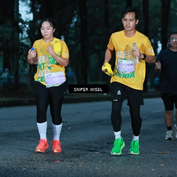 Runner Photo 7744813