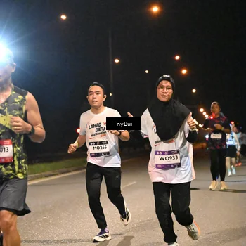 Runner Photo 7744834
