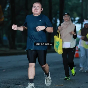 Runner Photo 7744838