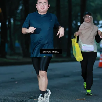 Runner Photo 7744887