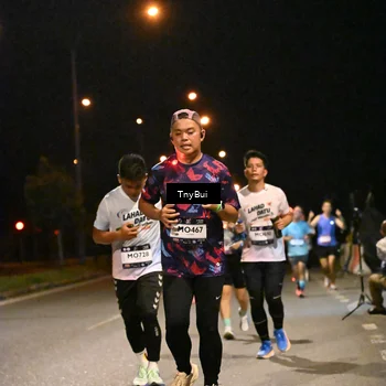 Runner Photo 7744890