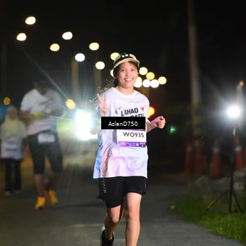 Runner Photo 7744899
