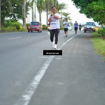 Runner Photo 7744905
