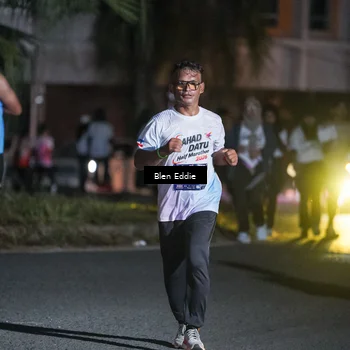 Runner Photo 7744909