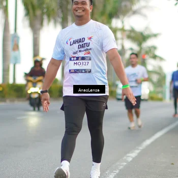 Runner Photo 7744915