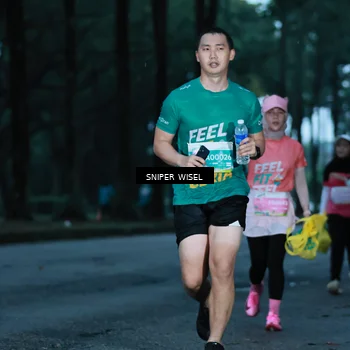 Runner Photo 7744921
