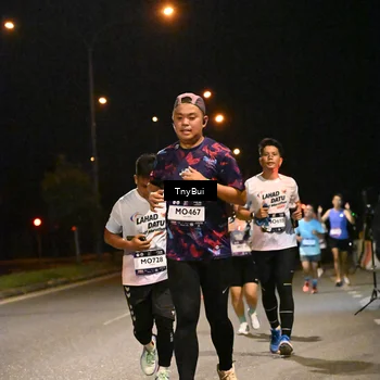 Runner Photo 7744935