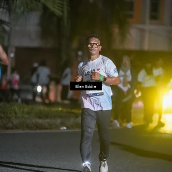 Runner Photo 7744936