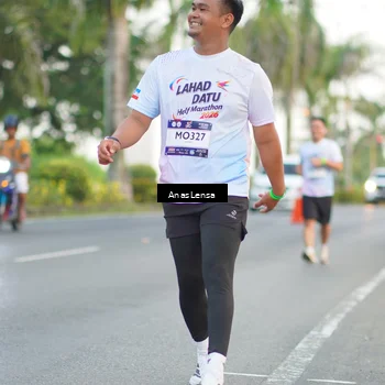 Runner Photo 7744947