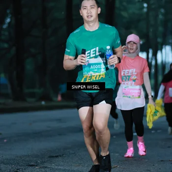 Runner Photo 7744949