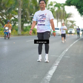 Runner Photo 7744955