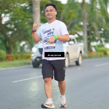 Runner Photo 7744969